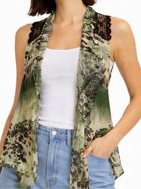 B.L.E.U. Sheer Animal Print Lace Back Open Vest Pointed Hem Size L (A295)✨